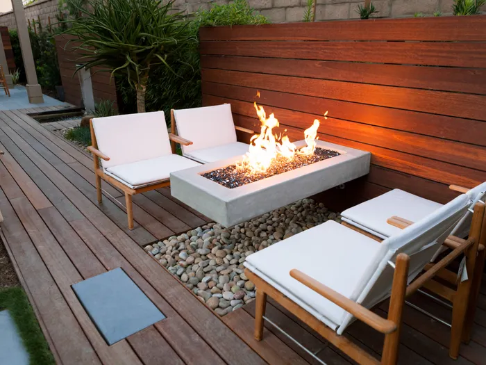 10 Landscape Ideas for a Backyard
